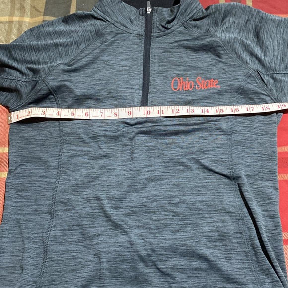 Ohio State 1/4 zip sweater. - Picture 8 of 10
